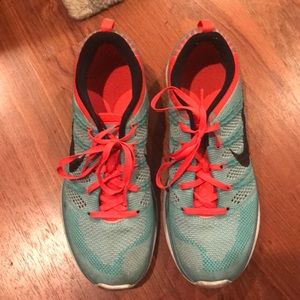 Size 9 Nike running shoes